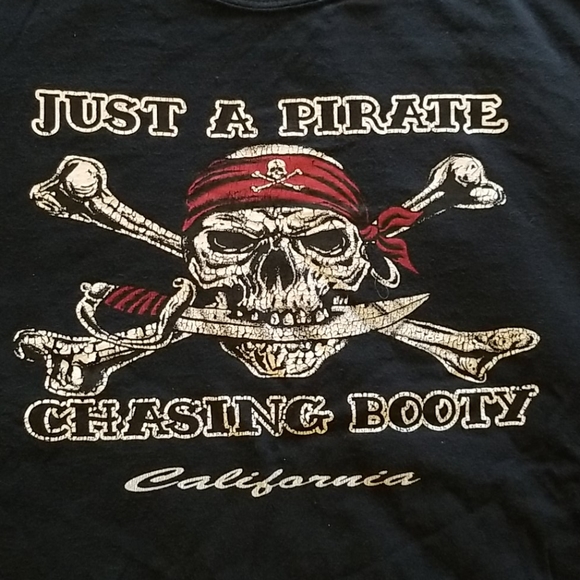 Pirate Chasing Booty - Picture 2 of 2